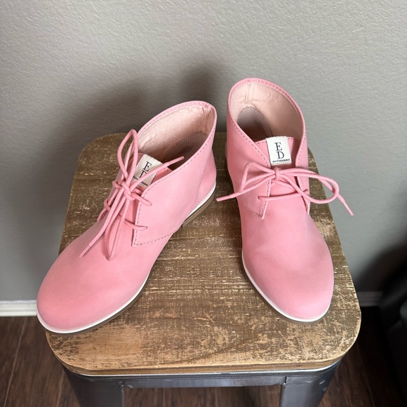 New ED Ellen DeGeneres Strawberry Pink Korie Boot - Picture 2 of 11